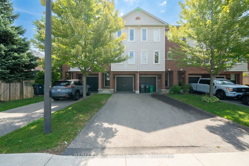 1128 Dundas St W #110, Mississauga, Ontario (MLS W10430366)