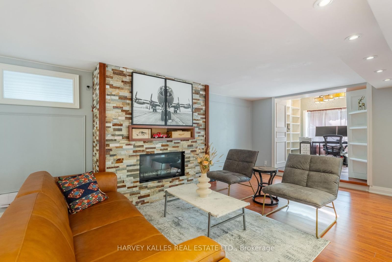 Listing Image 23