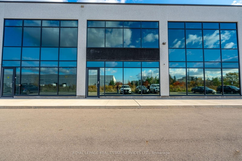 22 - 760 Laurentian Dr, Burlington, L7N 3V6 | Image 2