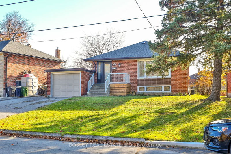 111 Camborne Ave, Toronto - Downsview-Roding-CFB image-0-0