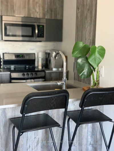 Unit 2807 — 56 ANNIE CRAIG Dr, Toronto - Mimico image-0-4