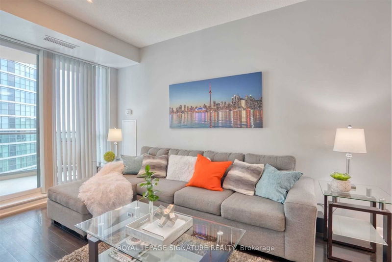home for lease on 1206-225 Sherway Gardens Road