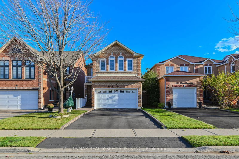 22 Lent Cres, Brampton - Fletcher's West image-0-0