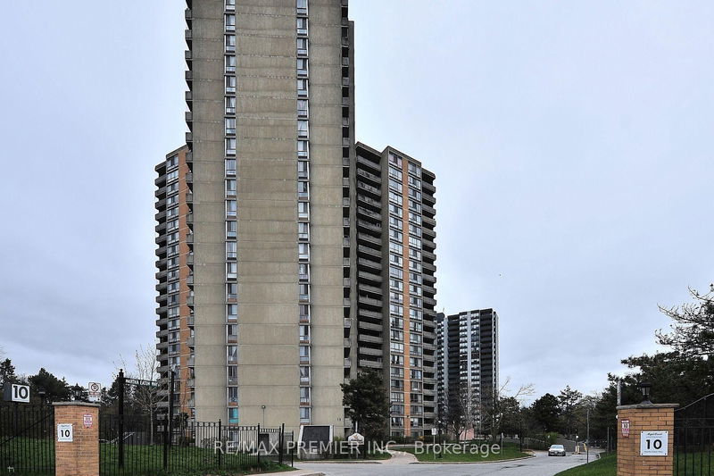 home for sale on 1901-10 Martha Eaton Way