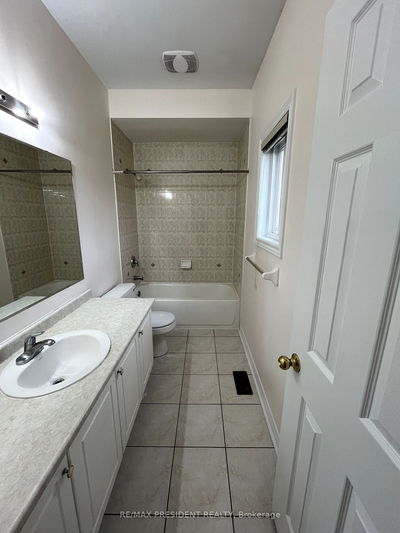 Unit Upper — 9 Denim Dr, Brampton - Bram East image-0-4
