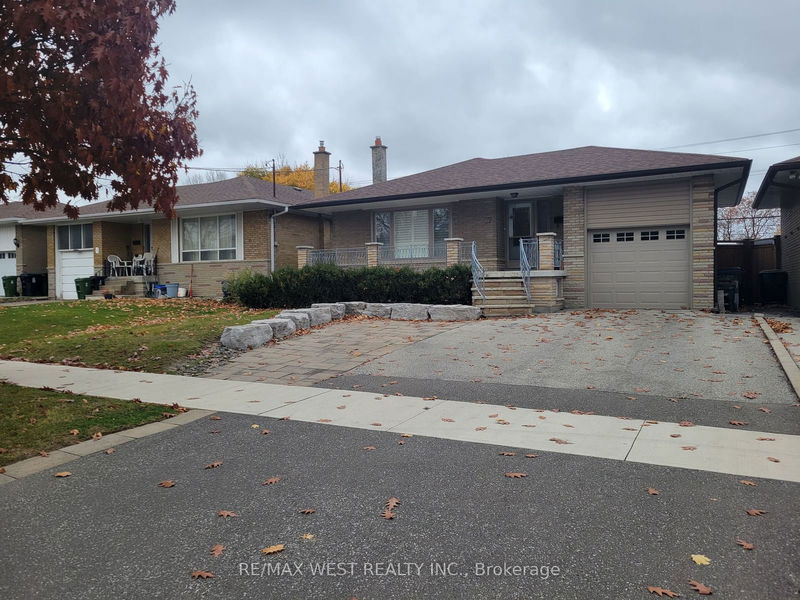 home for lease on 17 Aikenhead Road