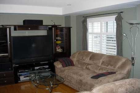 19 - 3055 Elmcreek Rd, Mississauga, L5B4J9 | Image 3