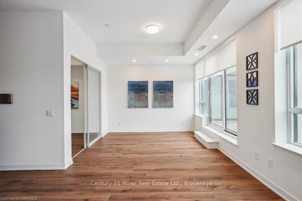 405 DUNDAS Street W, Unit 302 - Photo 14