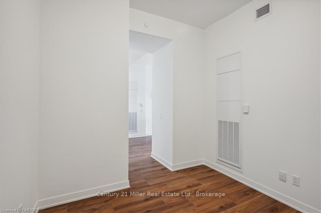 405 DUNDAS Street W, Unit 302 - Photo 30