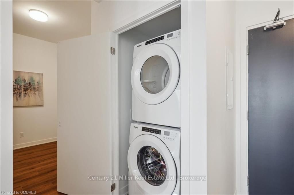 405 DUNDAS Street W, Unit 302 - Photo 32