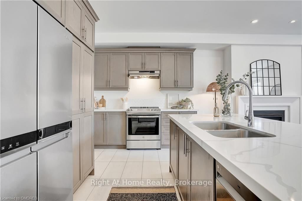 4020 POST Road, Unit 2 - Photo 13