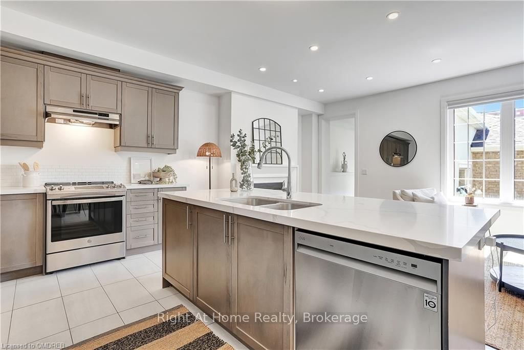 4020 POST Road, Unit 2 - Photo 15