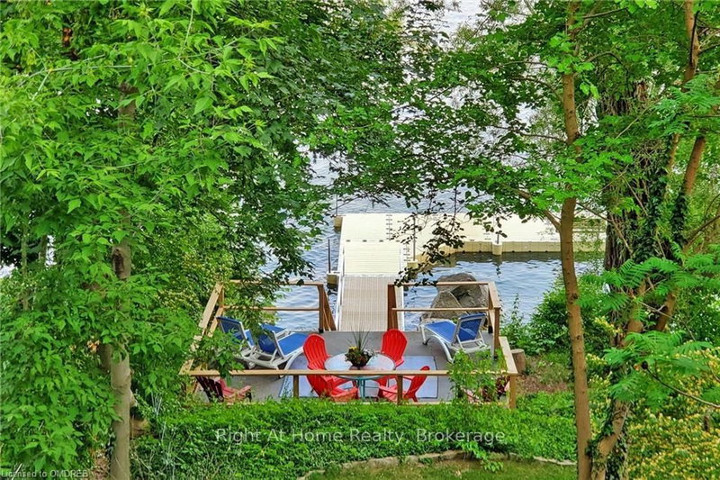 868 DANFORTH Pl, Burlington, L7T 1S2 | Image 2