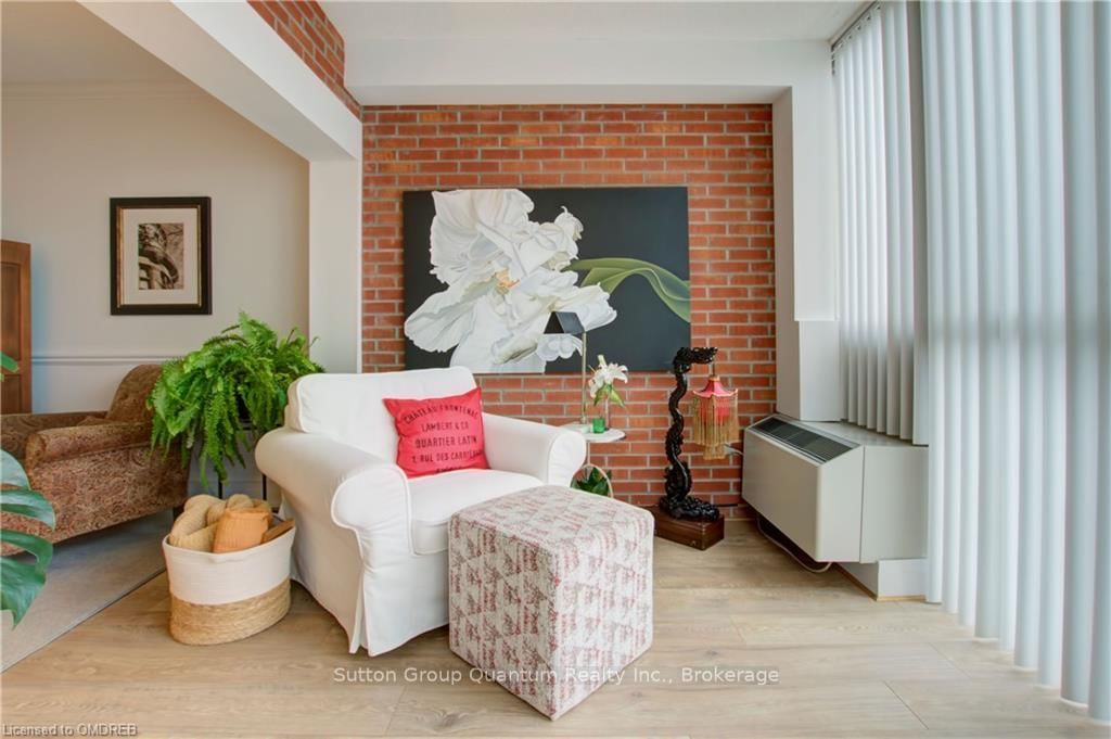 162 REYNOLDS Street, Unit 204 - Photo 22