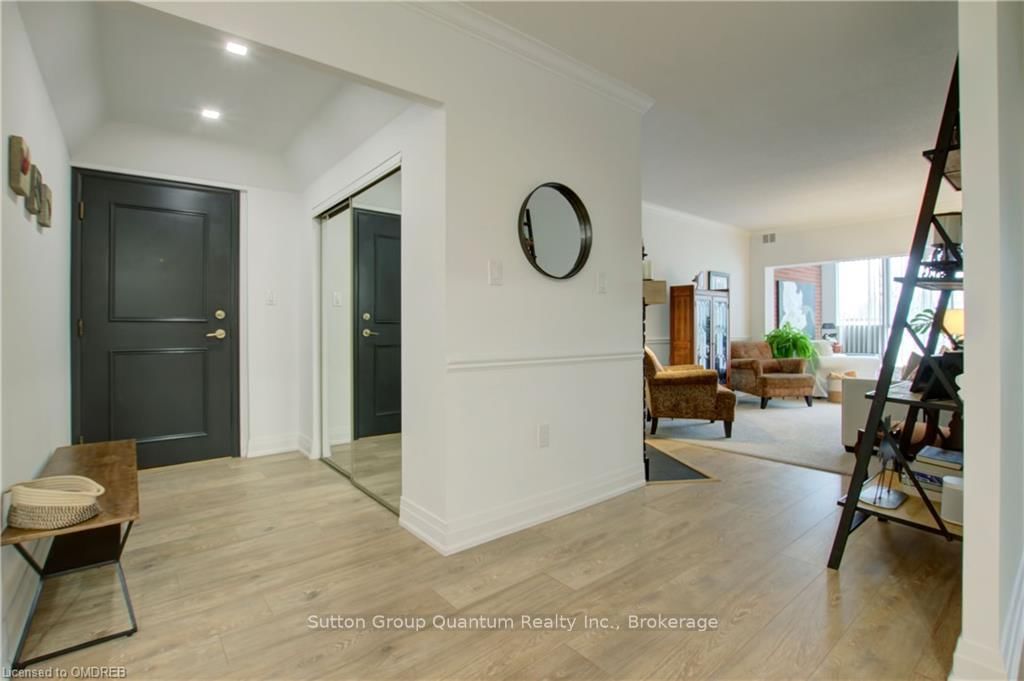 162 REYNOLDS Street, Unit 204 - Photo 3