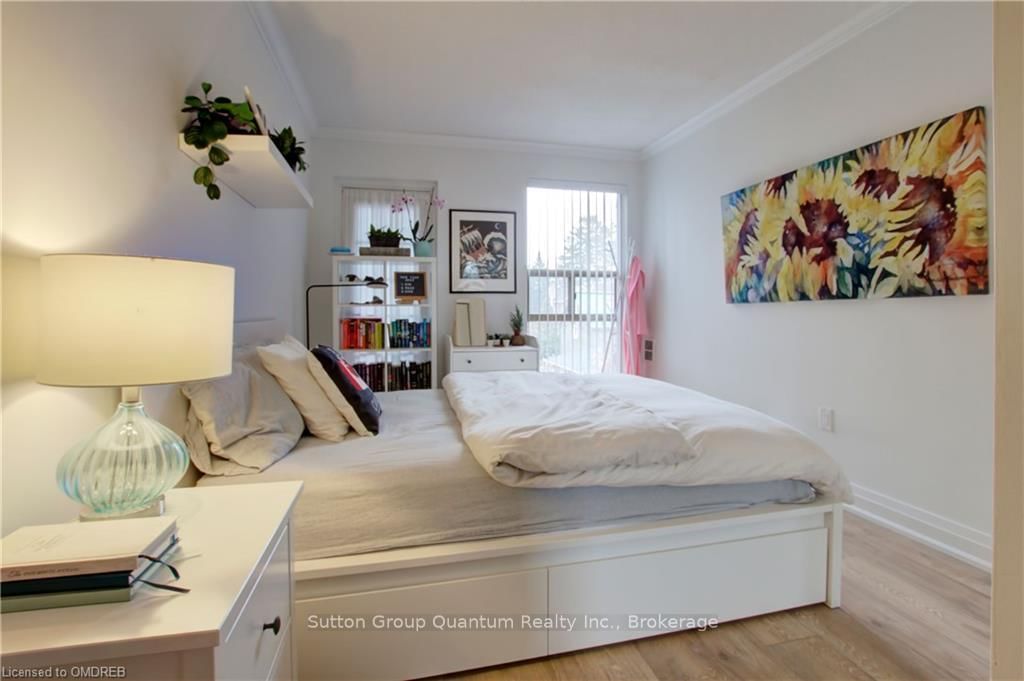 162 REYNOLDS Street, Unit 204 - Photo 37