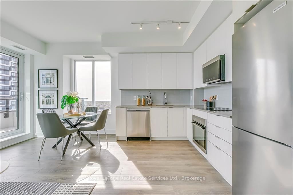 2481 TAUNTON Road, Unit 1607 - Photo 11