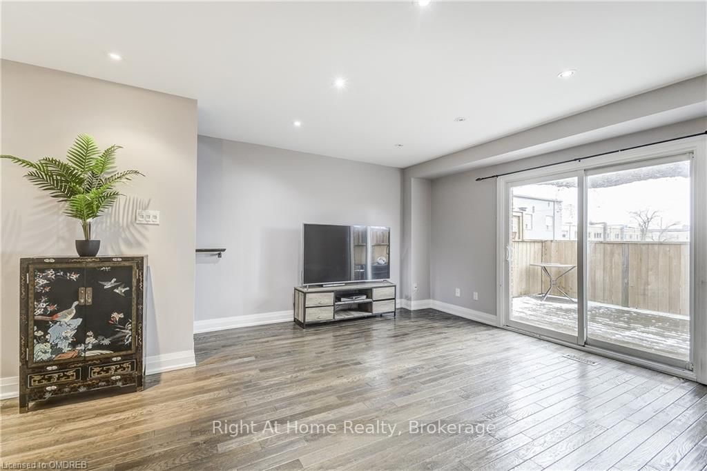 57 NORMANDY Place - Photo 10