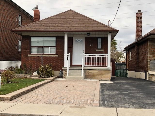 2 - 42 Schell Avenue
