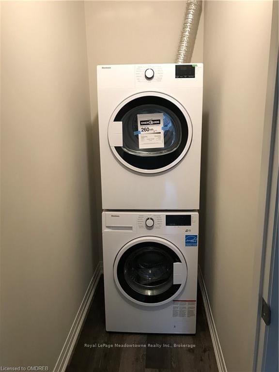 324 - 610 Farmstead Dr, Milton, L9T 8X5 | Image 2