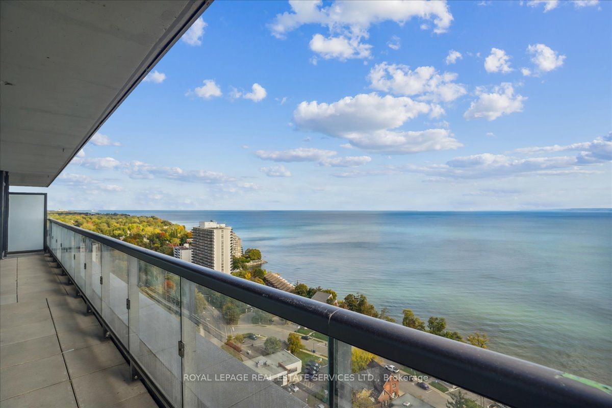 Condo leased at 2104-370 Martha Street, Burlington, Brant, L7R 2P7 - MLS: W10477041