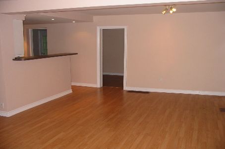 322 Indian Valley Tr, Mississauga, L5G2K8 | Image 3