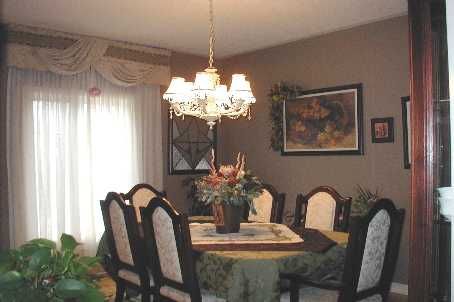 15 Trillium Terr, Halton Hills, L7J2W8 | Image 2