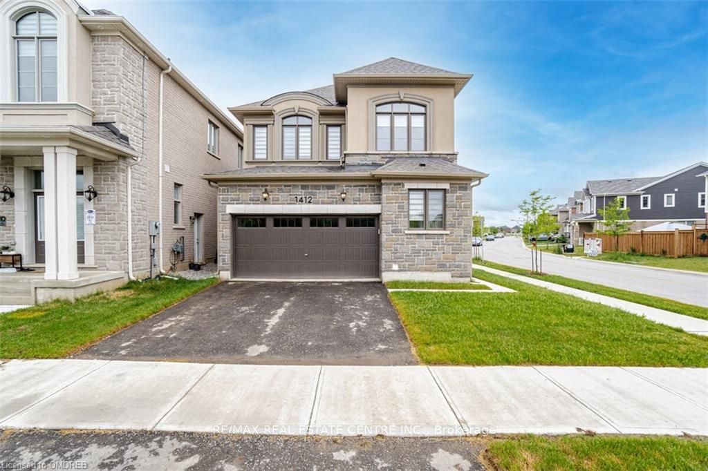 Detached House for lease at Bsmt.-1412 Rose Way, Milton, Cobban, L9T 7E7 - MLS: W10845534