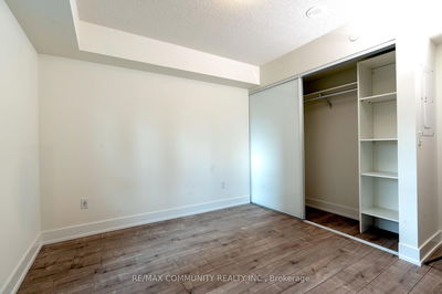 Unit 301 — 10 Eva Rd, Toronto - Etobicoke West Mall image-0-4