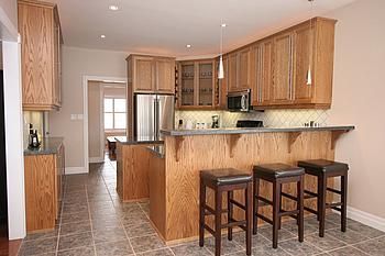 8 Castlewood Crt, Caledon, L7K0C1 | Image 2