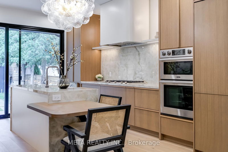 343 Indian Grve, Toronto - High Park North image-0-0