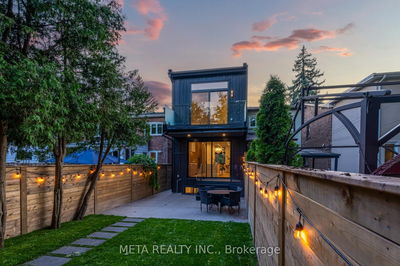 343 Indian Grve, Toronto - High Park North image-0-2