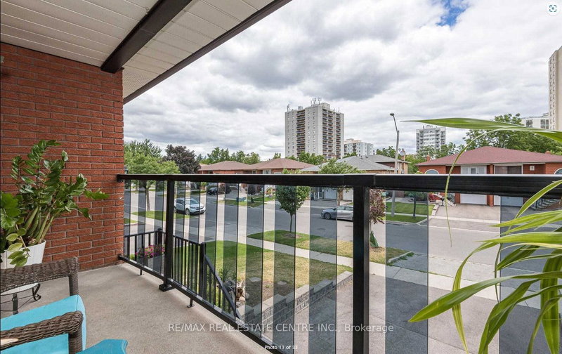 Main - 115 Antigua Rd, Mississauga, L5B 2T8 | Image 3