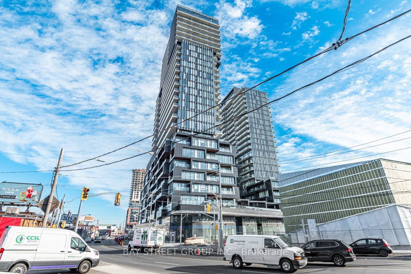 home for lease on 2703-1285 Dupont Street