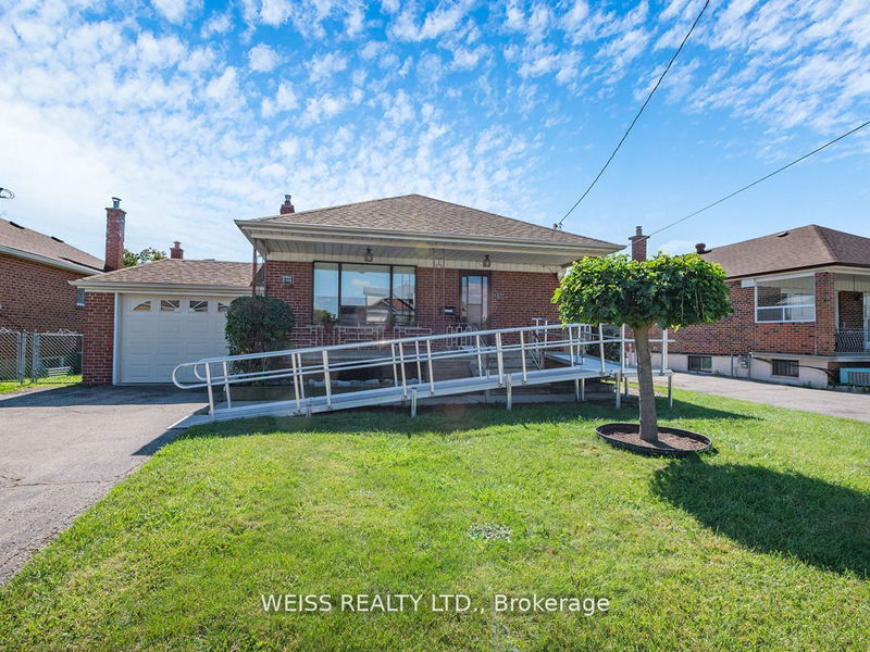 home for sale on 79 Cuffley Crescent S