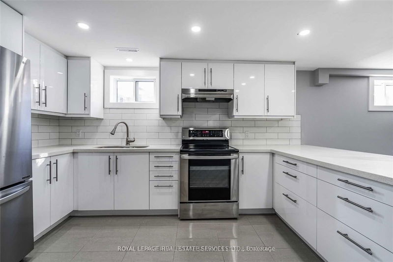 home for lease on Lower-4 Mallard Crescent