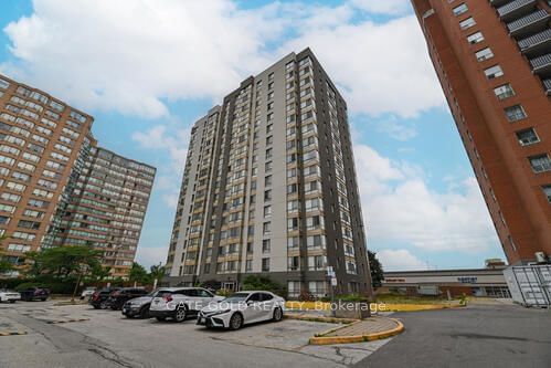 Building in 2470 Eglinton Avenue