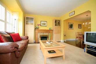 23 Farnsworth Dr, Toronto, M9N2Z5 | Image 2