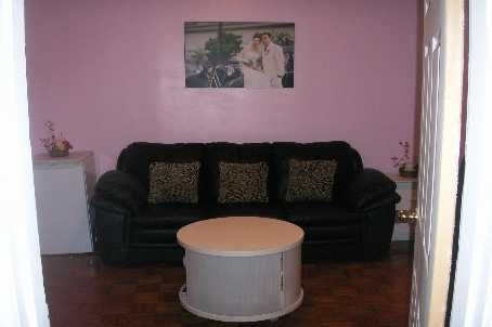 16 Brock Ave, Toronto, M6K2K8 | Image 2