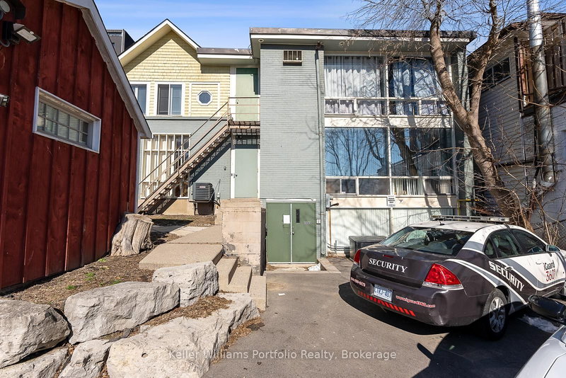 100 - 20 Stavebank Rd, Mississauga, L5G 2T4 | Image 3