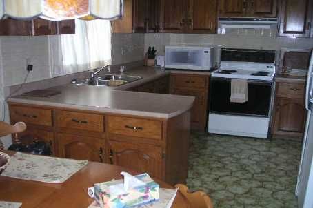 2176 Autumn Breeze Dr N, Mississauga, L5B1R4 | Image 3