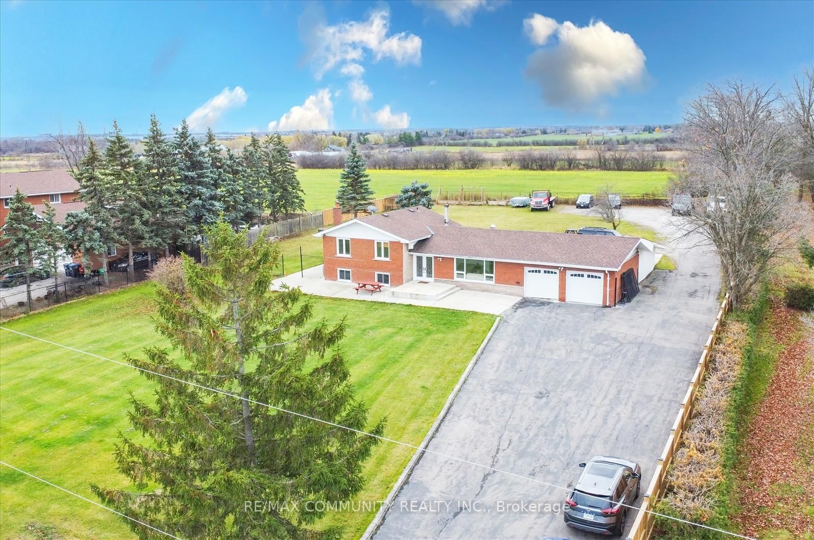 Detached House sold at 13096 Centreville Creek Road, Caledon, Rural Caledon, L7C 3A7 - MLS: W11427279