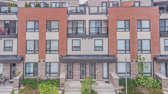 8 - 20 Woodstream Drive