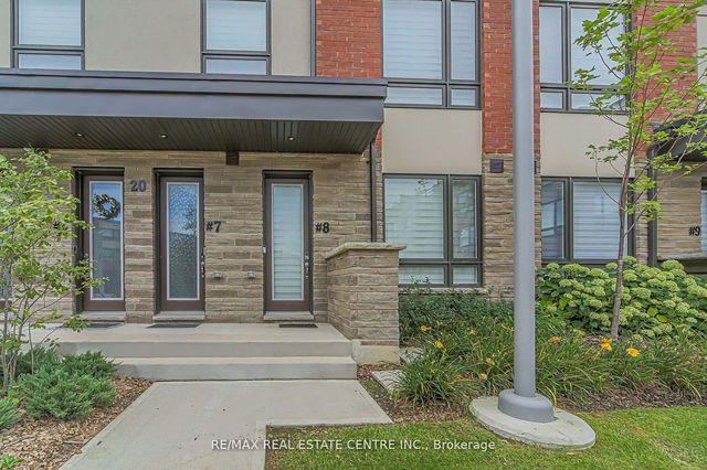 8 - 20 Woodstream Drive