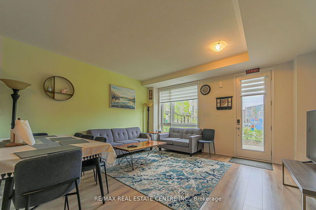 8 - 20 Woodstream Drive