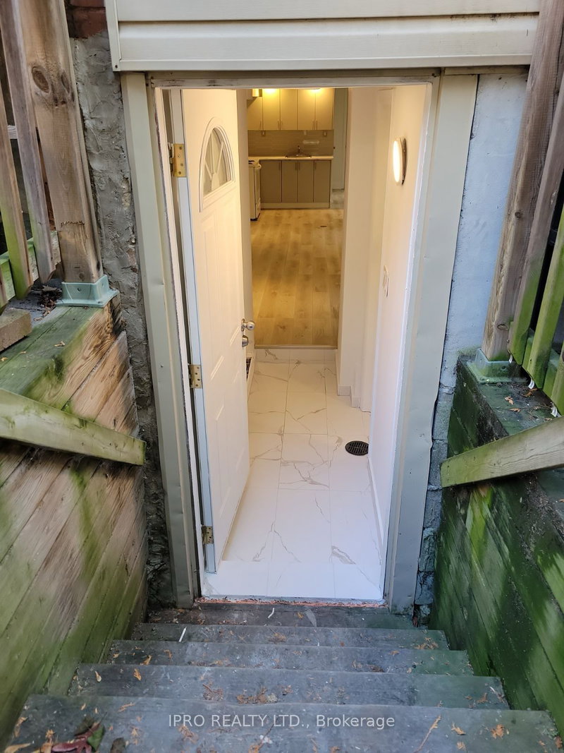 4 - 82 Indian Rd, Toronto, M6R 2V4 | Image 2