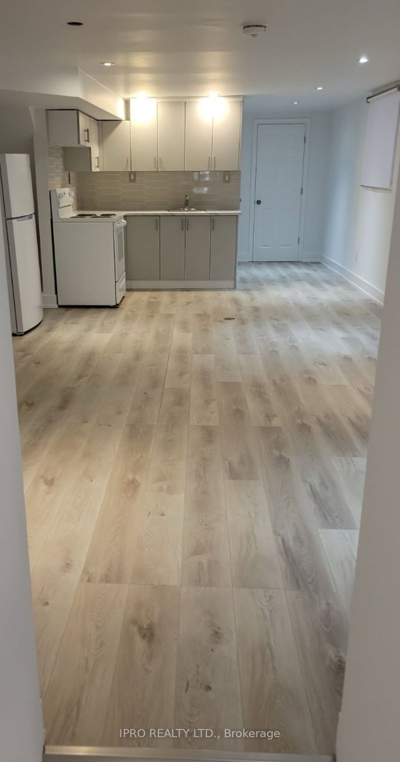 4 - 82 Indian Rd, Toronto, M6R 2V4 | Image 3