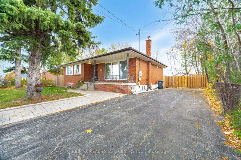 Unit Lower — 86 Vista Boulevard, Mississauga