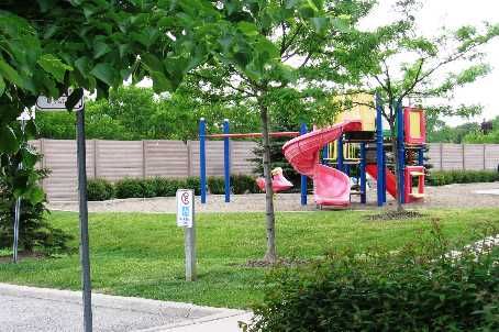 2 - 1591 South Parade Crt, Mississauga, L5M6G1 | Image 3