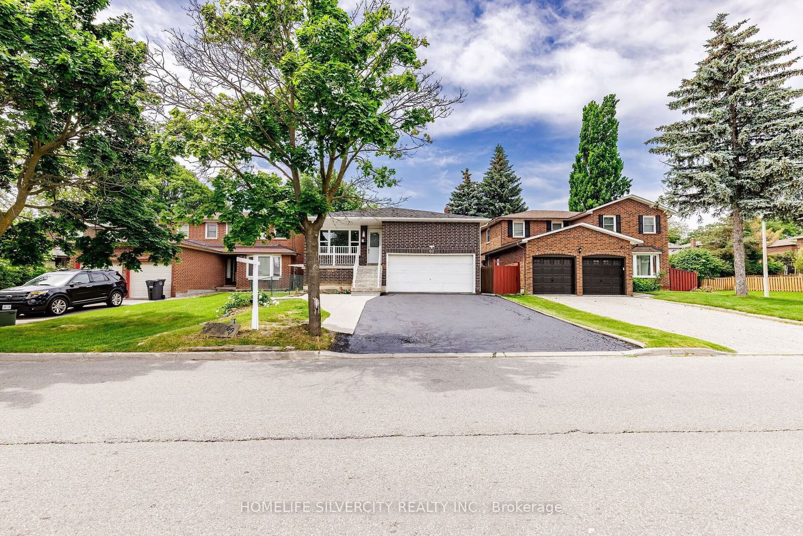 Building in 60 Braidwood Lake Road